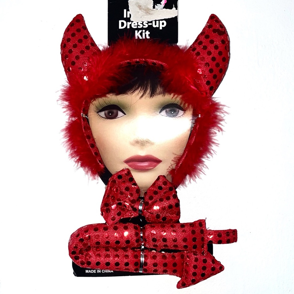 Red Devil Instant Costume Kit Horns Headband Bow Tie  Tail Brand New
